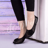 پاپوش روفرشی زنانه؛ عنکبوتی گلدار جلو بسته